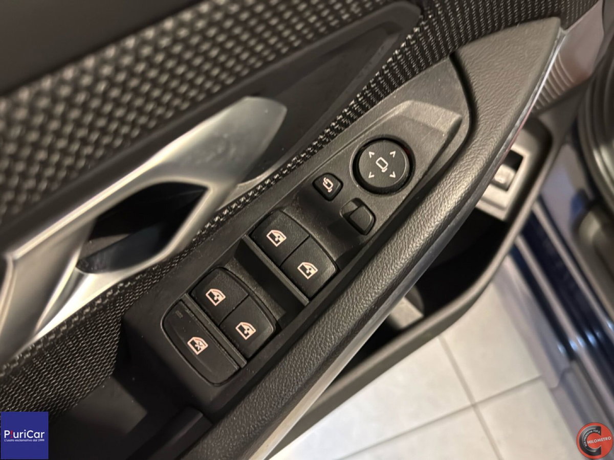 BMW Serie 3 Touring 330e xDrive (19)