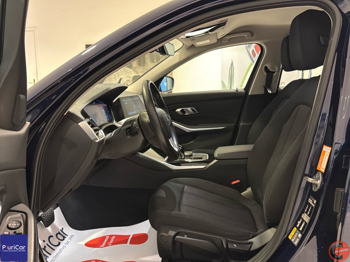 BMW Serie 3 Touring 330e xDrive (20)
