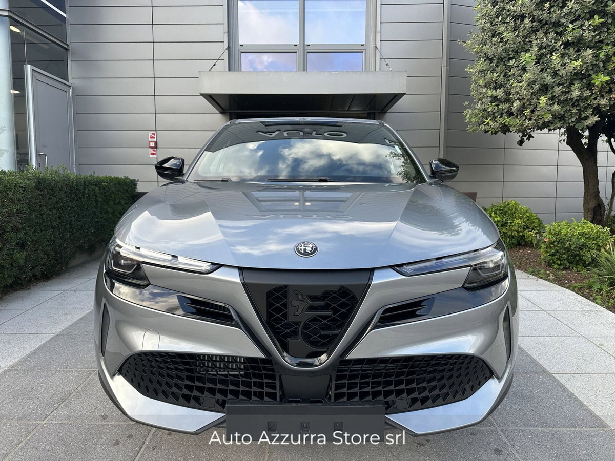 Alfa Romeo Junior elettrica Speciale 156cv (2)