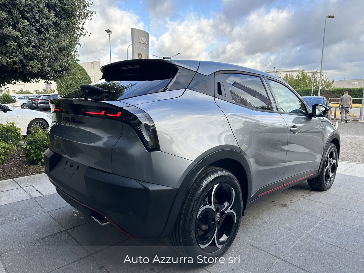 Alfa Romeo Junior elettrica Speciale 156cv (4)