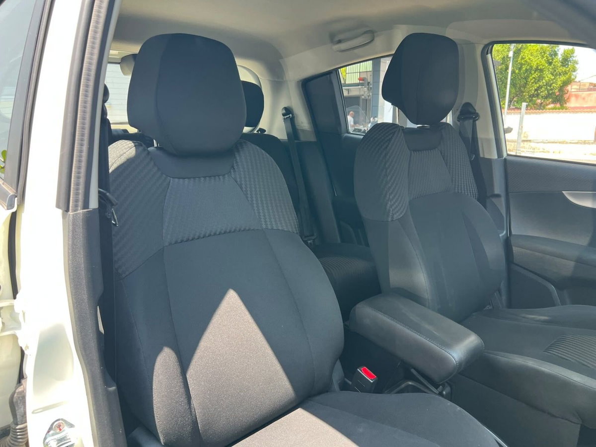 Mahindra KUV100 1.2 K8 m-bifuel (15)