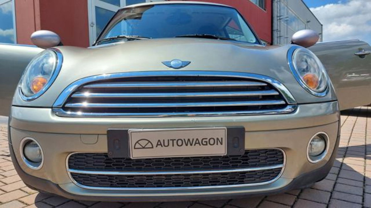 MINI Mini 1.6 16V Cooper D (20)