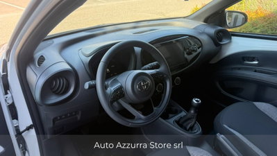 Toyota Aygo X 1.0 Active 72cv (10)