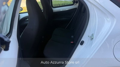 Toyota Aygo X 1.0 Active 72cv (15)