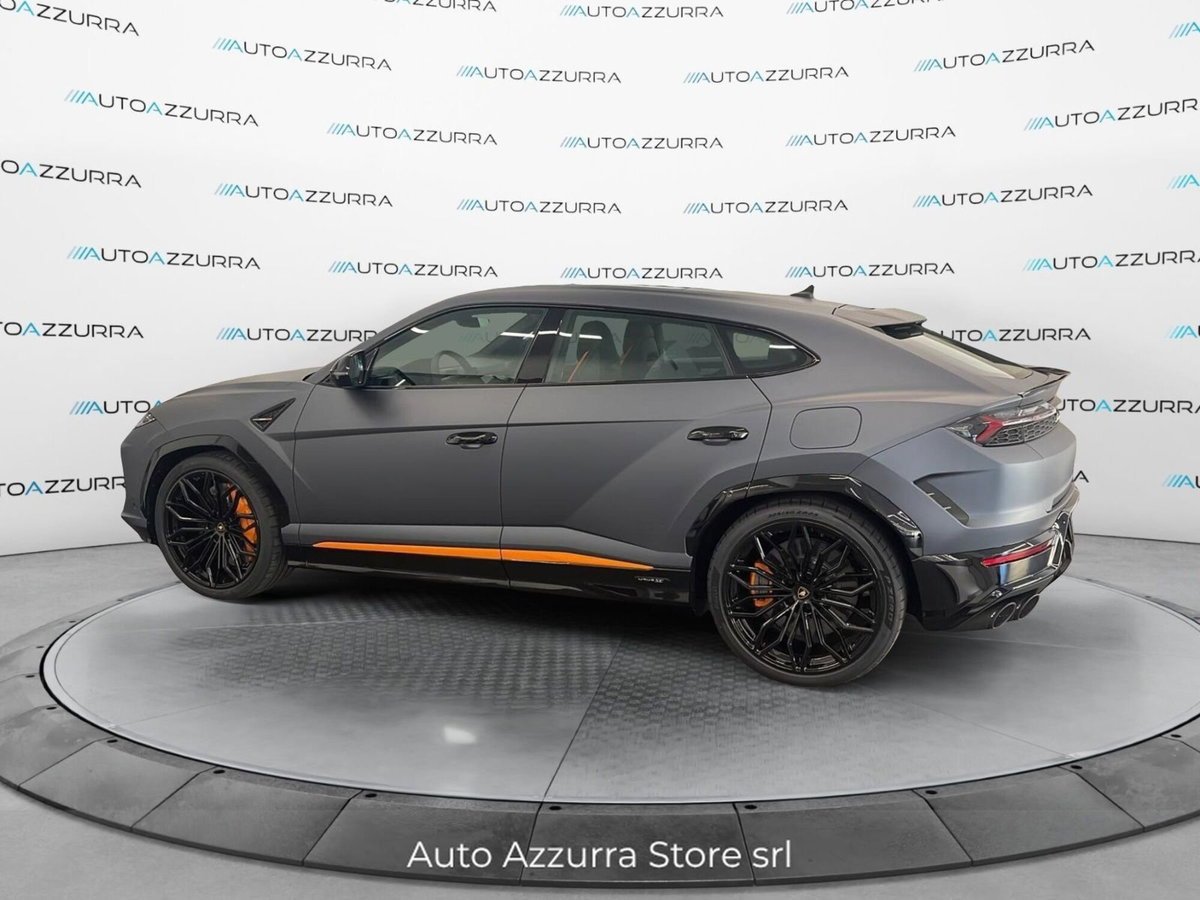 Lamborghini Urus 4.0 (2)