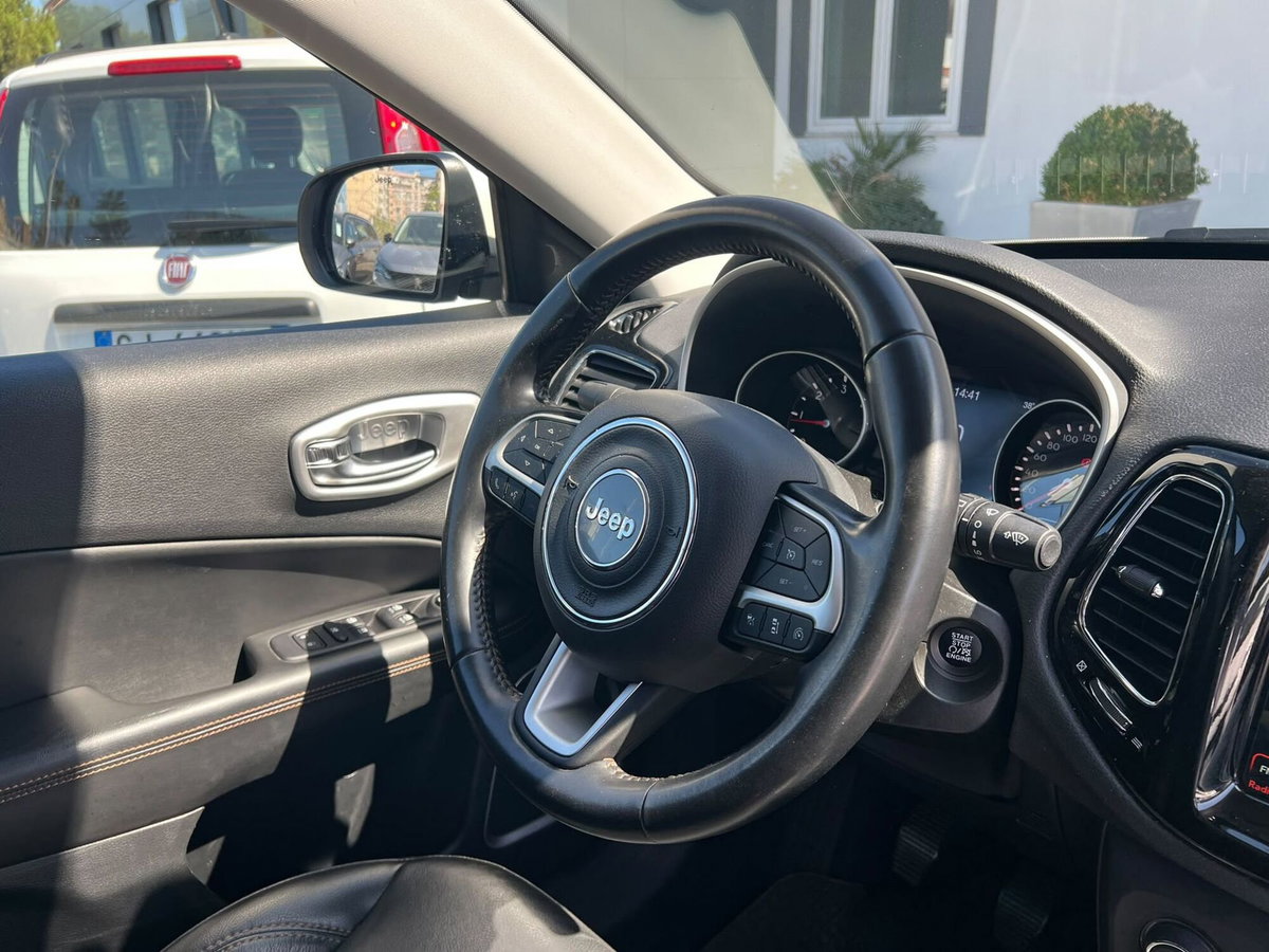 Jeep Compass 1.6 Multijet II 2WD Limited (12)
