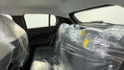 Fiat 600 1.2 Business 100cv (10)