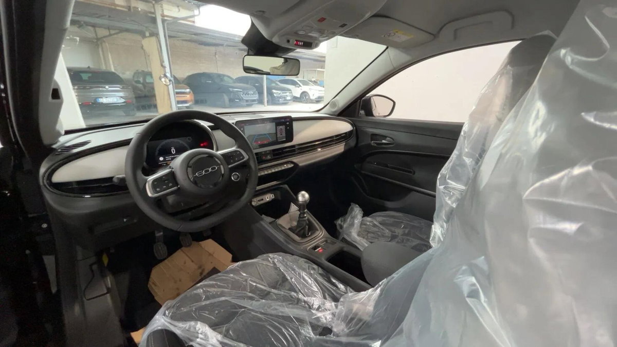 Fiat 600 1.2 Business 100cv (7)