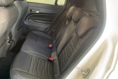 Jeep Avenger 1.2 turbo e-hybrid mhev Summit fwd 110cv edct6 (12)