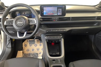 Jeep Avenger 1.2 turbo e-hybrid mhev Summit fwd 110cv edct6 (9)