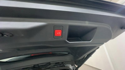 Peugeot 5008 1.2 hybrid GT 145cv 7p.ti e-dcs6 (14)