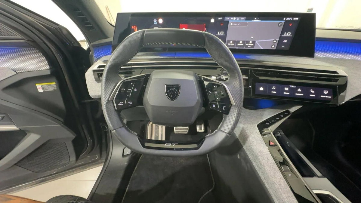 Peugeot 5008 1.2 hybrid GT 145cv 7p.ti e-dcs6 (6)
