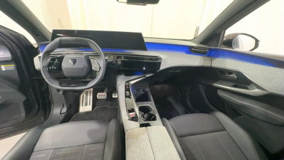 Peugeot 5008 1.2 hybrid GT 145cv 7p.ti e-dcs6 (7)