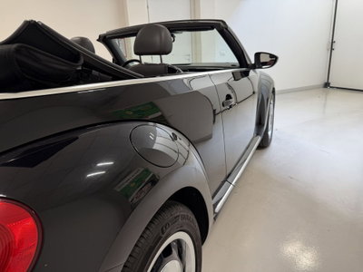 Volkswagen Maggiolino Cabrio 1.6 TDI Design (19)