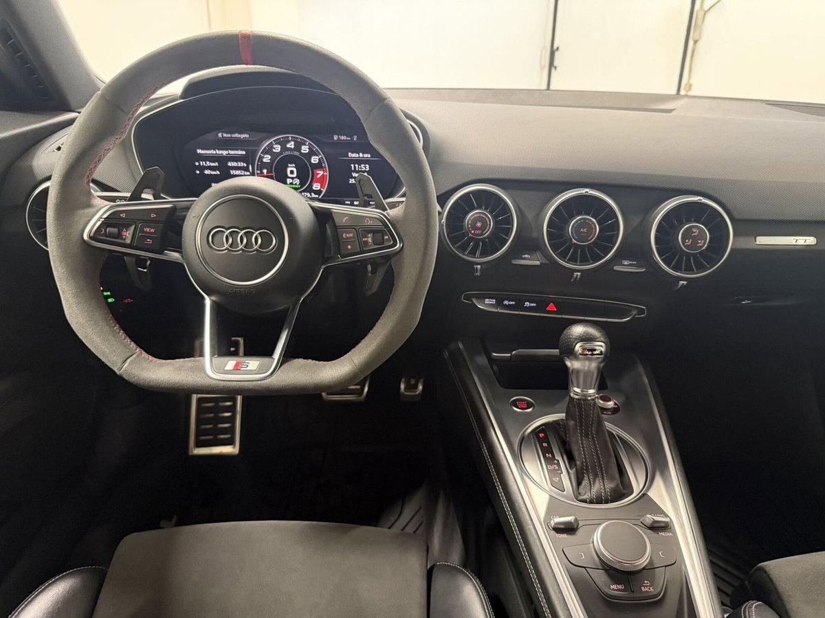Audi TT Coupé Coupe 45 2.0 tfsi quattro s-tronic (10)
