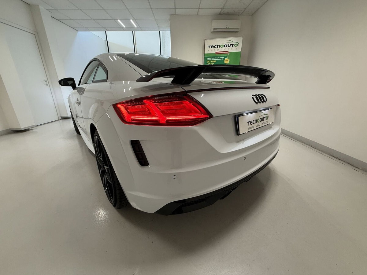 Audi TT Coupé Coupe 45 2.0 tfsi quattro s-tronic (13)