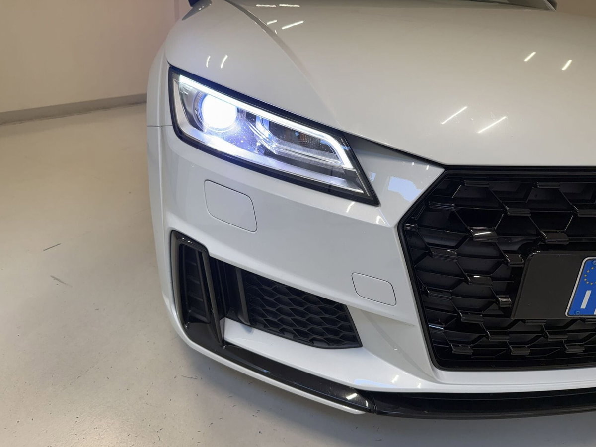 Audi TT Coupé Coupe 45 2.0 tfsi quattro s-tronic (15)