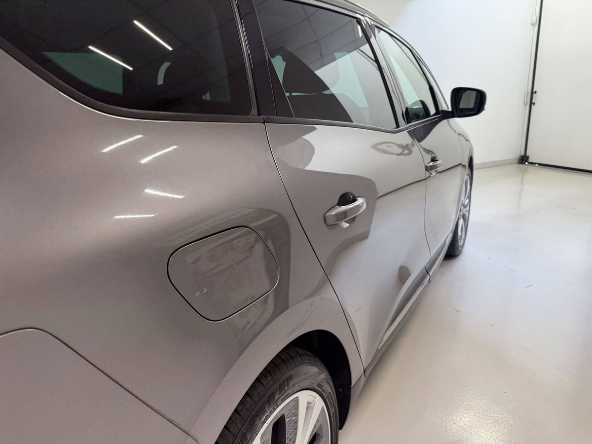 Renault Grand Scénic 1.3 tce Intens 140cv fap my19 (19)