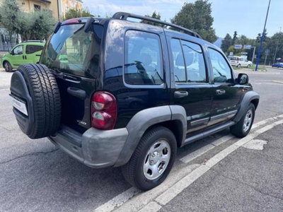 Jeep Cherokee 2.8 CRD Sport (16)