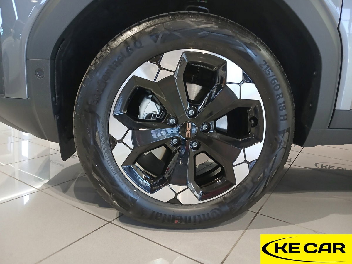 Dacia Bigster 1.2 mild hybrid-G Extreme 140cv (8)