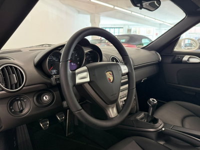 Porsche Cayman 2.7 (9)