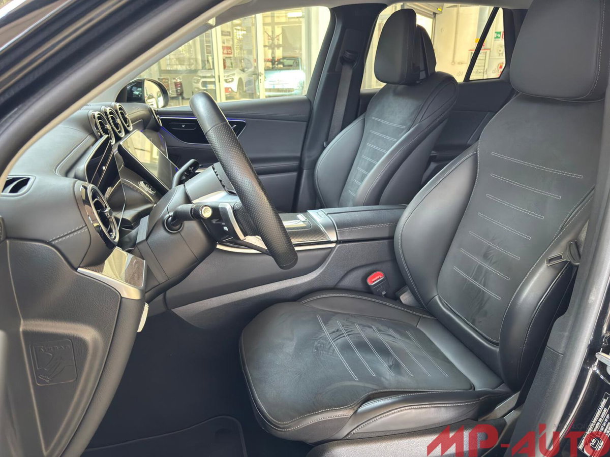Mercedes-Benz GLC SUV 220 d AMG Line Premium Plus 4matic auto (12)