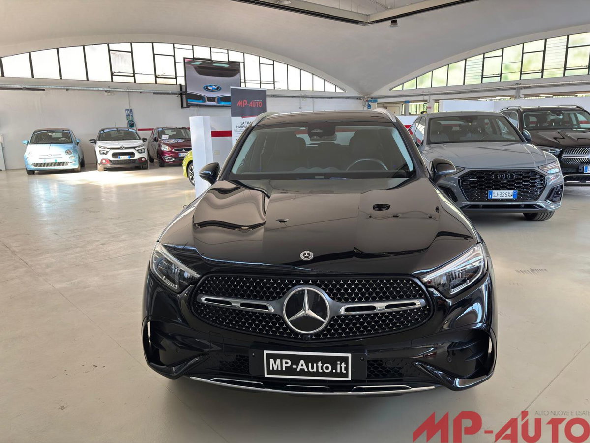 Mercedes-Benz GLC SUV 220 d AMG Line Premium Plus 4matic auto (5)