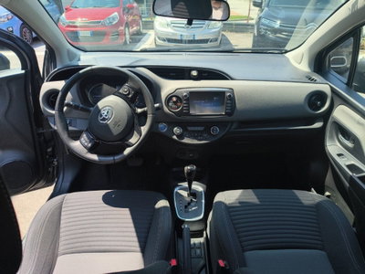Toyota Yaris 1.5 Hybrid 5 porte Cool (11)