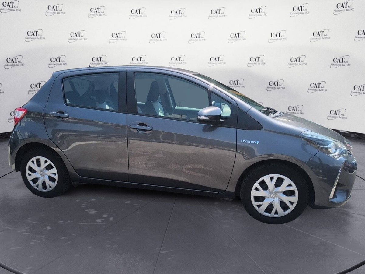 Toyota Yaris 1.5 Hybrid 5 porte Cool (6)