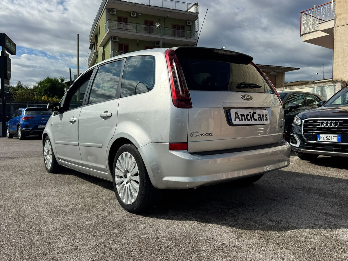 Ford C-Max 1.6 TDCi 90 CV Titanium (15)