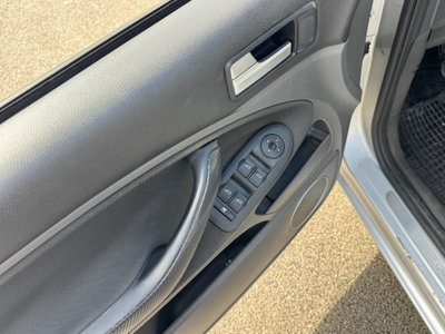 Ford C-Max 1.6 TDCi 90 CV Titanium (4)