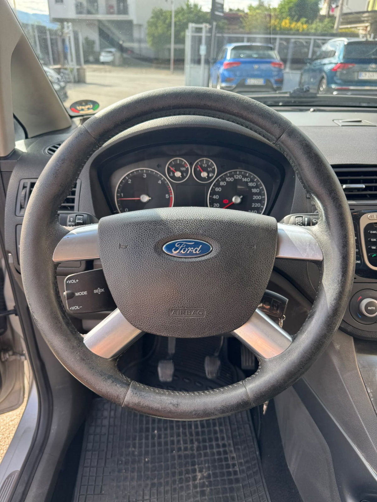 Ford C-Max 1.6 TDCi 90 CV Titanium (8)