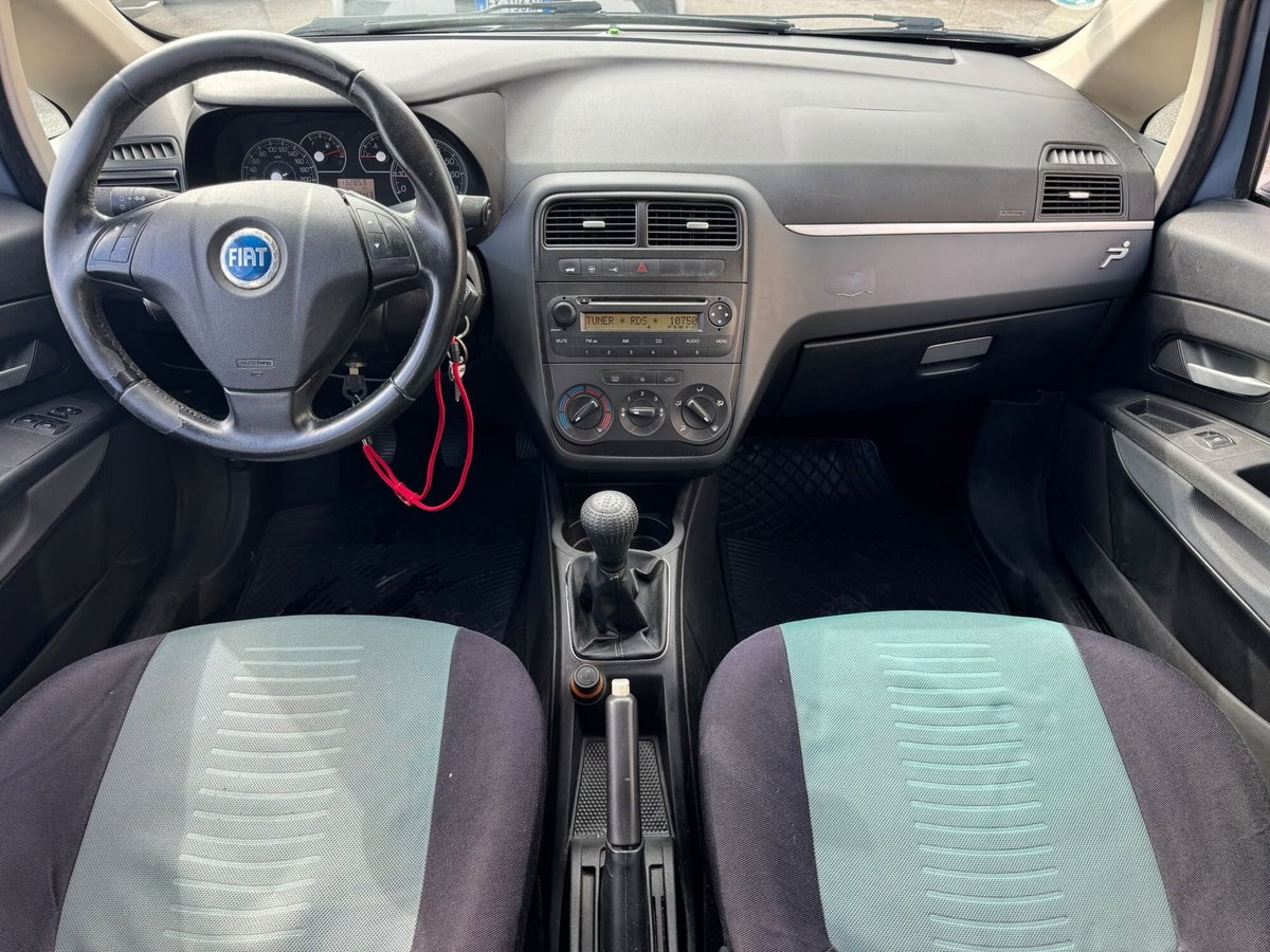 Fiat Grande Punto 1.3 MJT 75 CV 5 porte Dynamic (12)