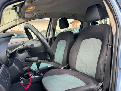 Fiat Grande Punto 1.3 MJT 75 CV 5 porte Dynamic (6)