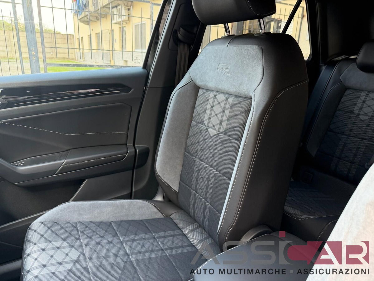 Volkswagen T-Roc 2.0 tdi R-Line 4motion 150cv dsg (12)
