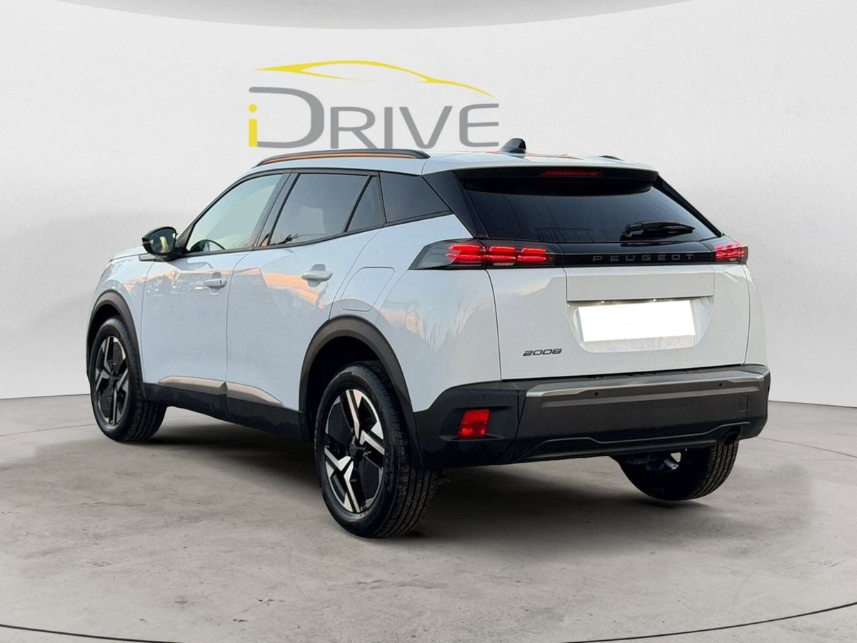 Peugeot 2008 PureTech 100 S&S Allure (6)