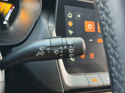 Mg ZS 1.5 hybrid+ Luxury auto (14)