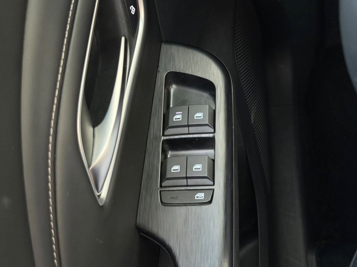 Mg ZS 1.5 hybrid+ Luxury auto (19)