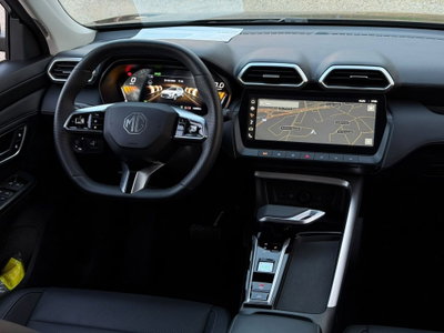 Mg ZS 1.5 hybrid+ Luxury auto (12)