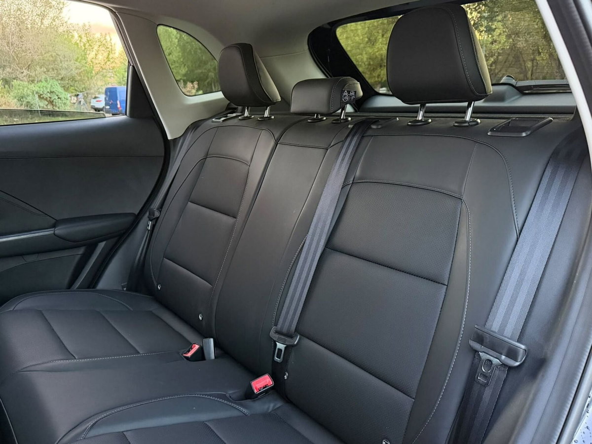 Mg ZS 1.5 hybrid+ Luxury auto (13)