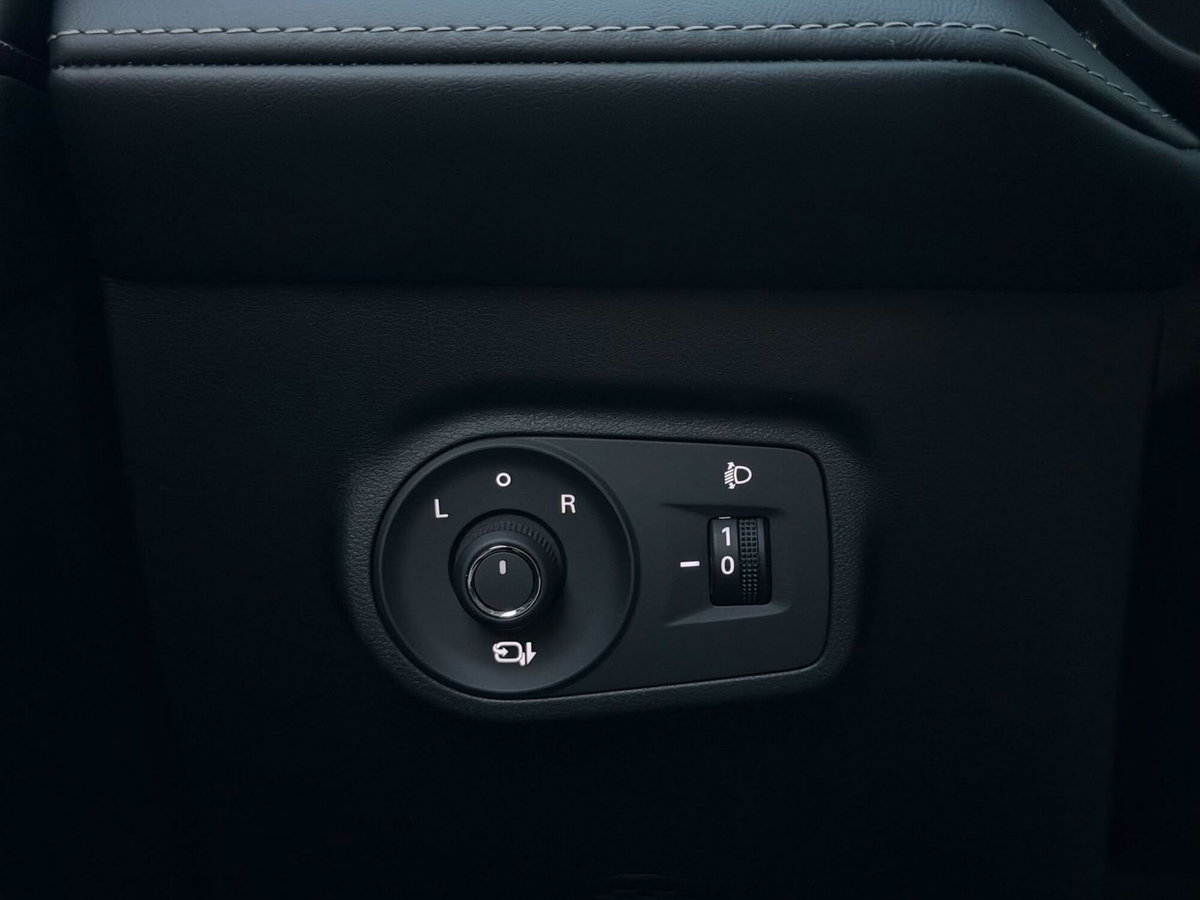 Mg ZS 1.5 hybrid+ Luxury auto (14)