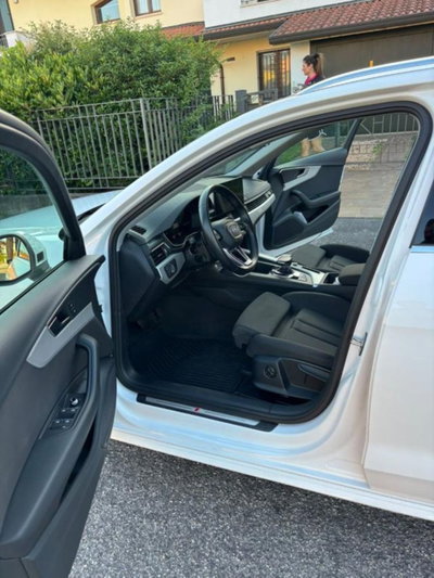 Audi A4 Avant 40 TDI quattro S tronic S line edition (10)