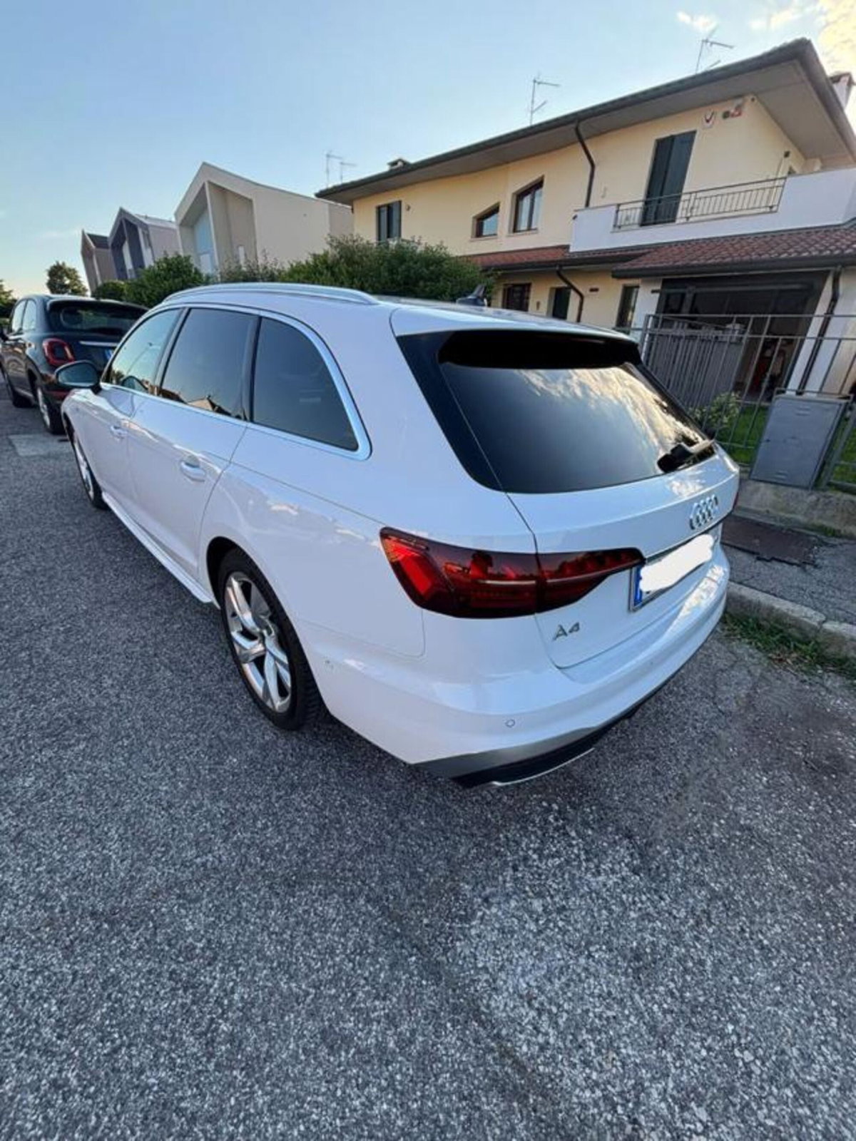 Audi A4 Avant 40 TDI quattro S tronic S line edition (3)