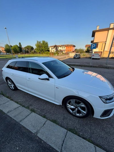 Audi A4 Avant 40 TDI quattro S tronic S line edition (5)