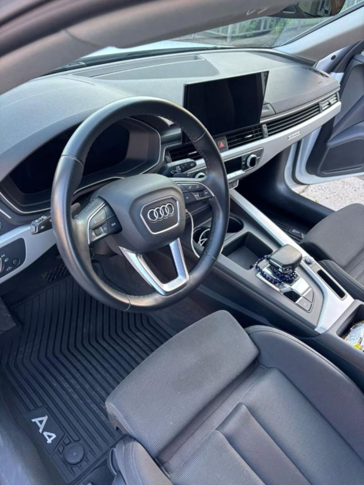 Audi A4 Avant 40 TDI quattro S tronic S line edition (8)