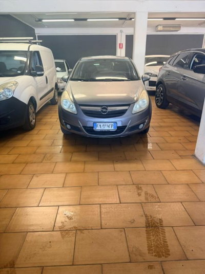 Opel Corsa 1.2 3 porte Club usata