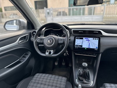 Mg ZS ZS 1.5 Luxury (9)