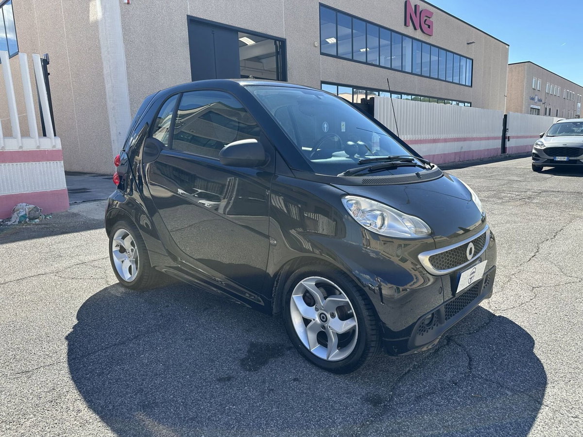 smart Fortwo 1000 52 kW MHD coupé pulse (8)
