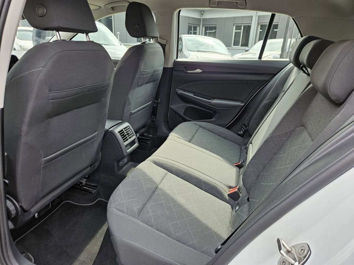 Volkswagen Golf 1.5 eTSI 130 CV EVO ACT DSG Life (14)