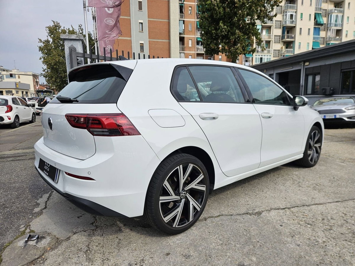 Volkswagen Golf 1.5 eTSI 130 CV EVO ACT DSG Life (3)